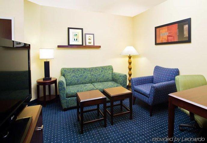 Springhill Suites Bakersfield Room photo