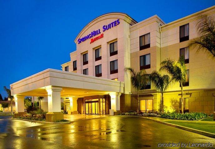 Springhill Suites Bakersfield Exterior photo